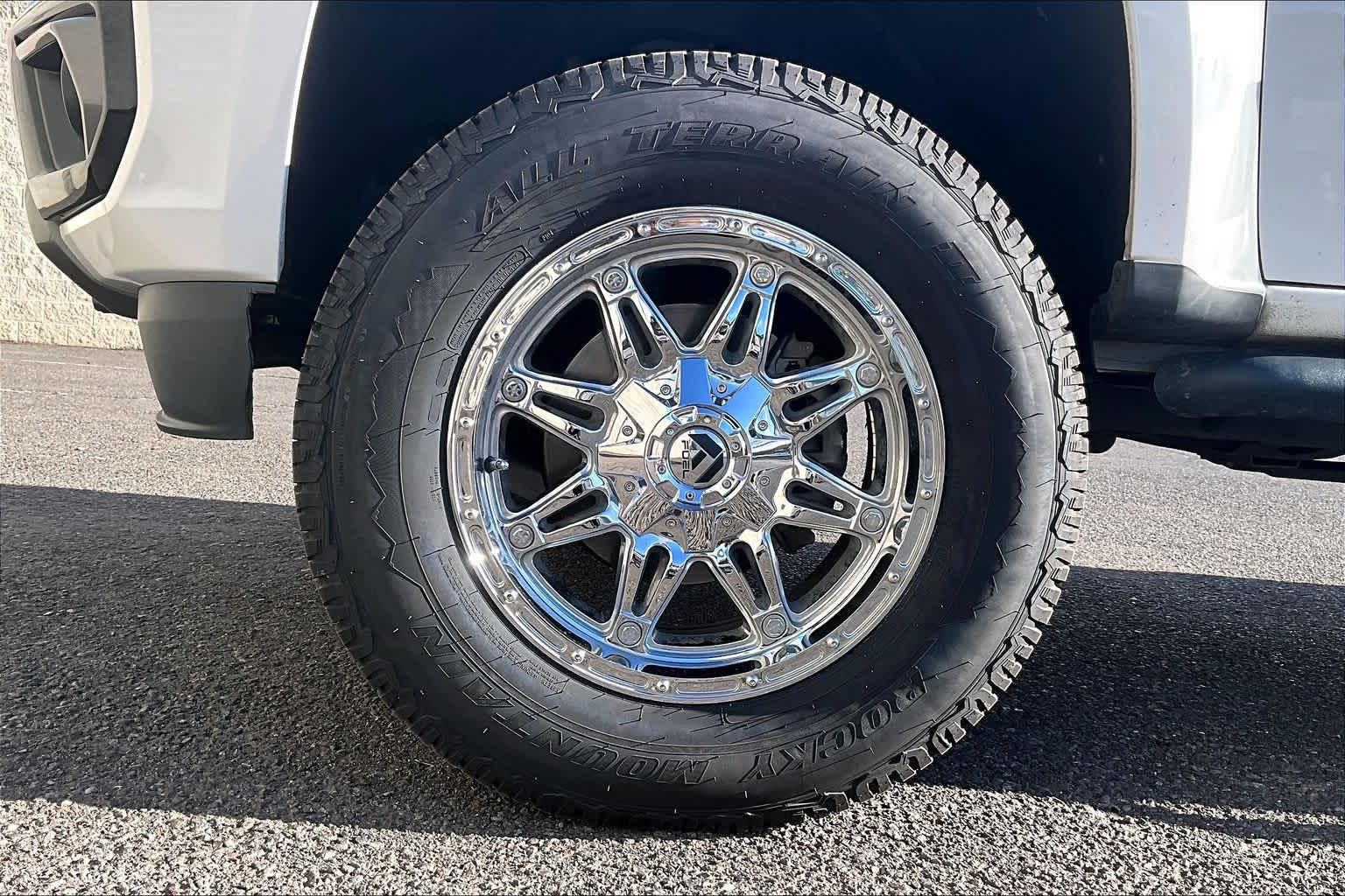 Thumbnail: 2021 Chevrolet Colorado - 8