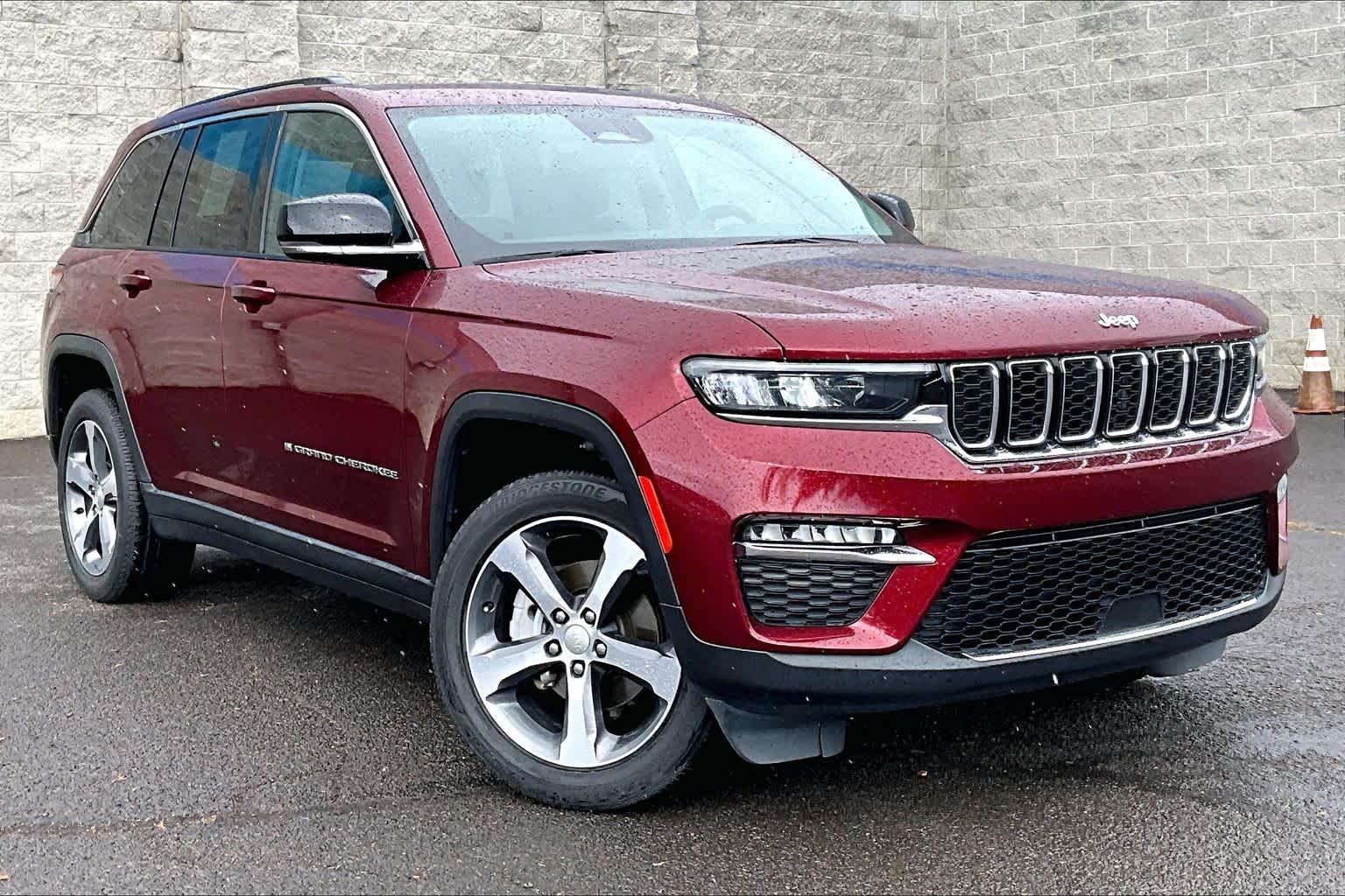 Thumbnail: 2023 Jeep Grand Cherokee - 20