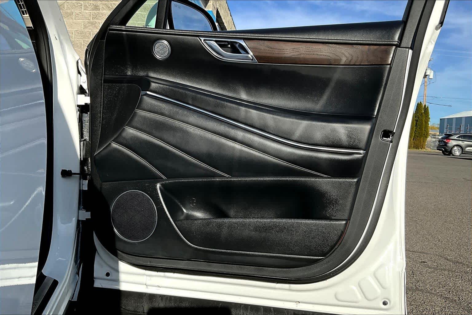 Thumbnail: 2024 Genesis GV80 - 28