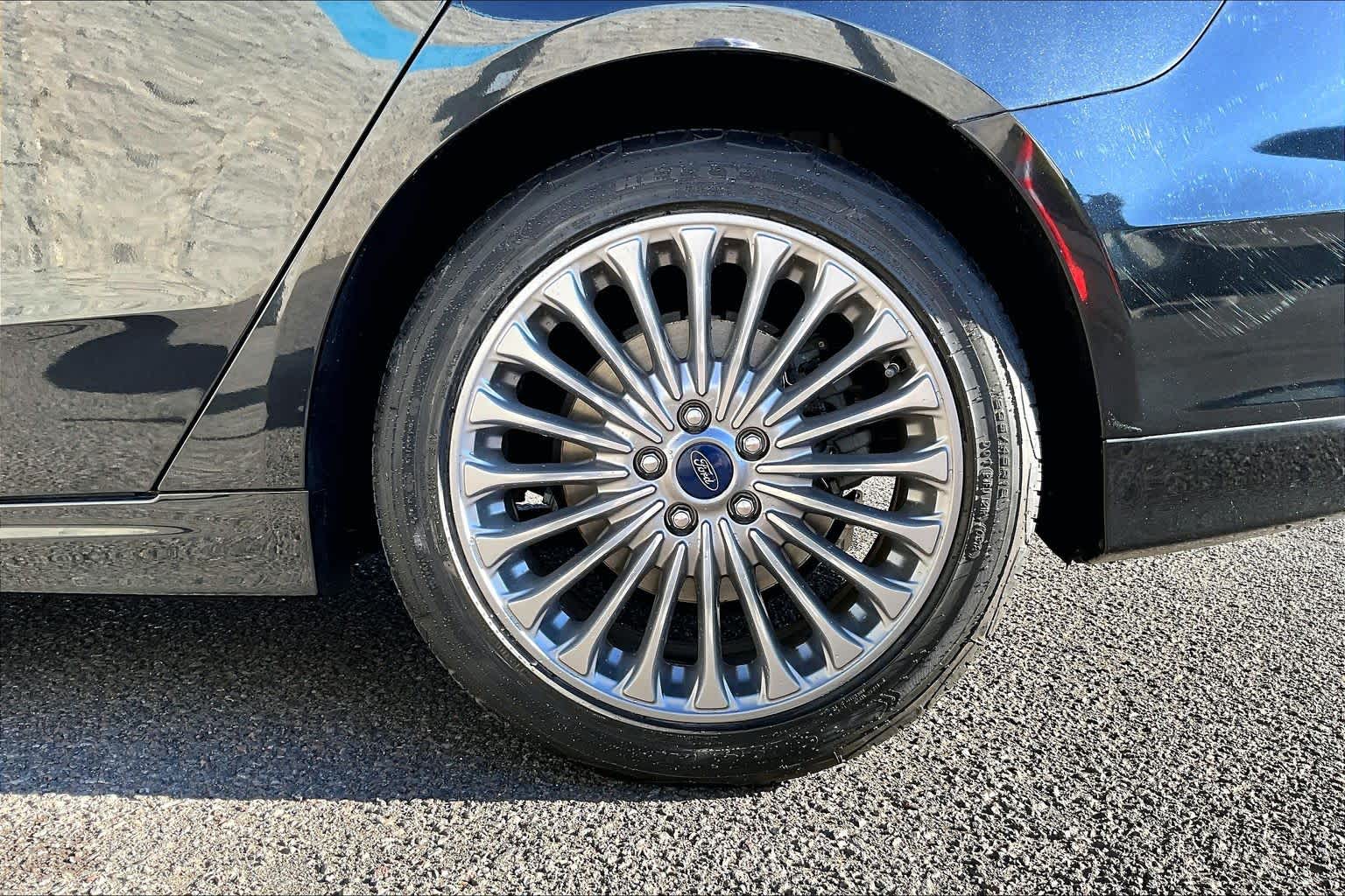 Thumbnail: 2015 Ford Fusion - 35