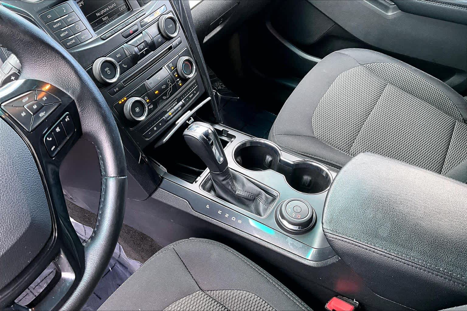 Thumbnail: 2016 Ford Explorer - 16