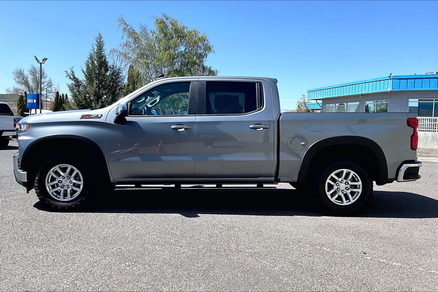 Thumbnail: 2019 Chevrolet Silverado 1500 - 3