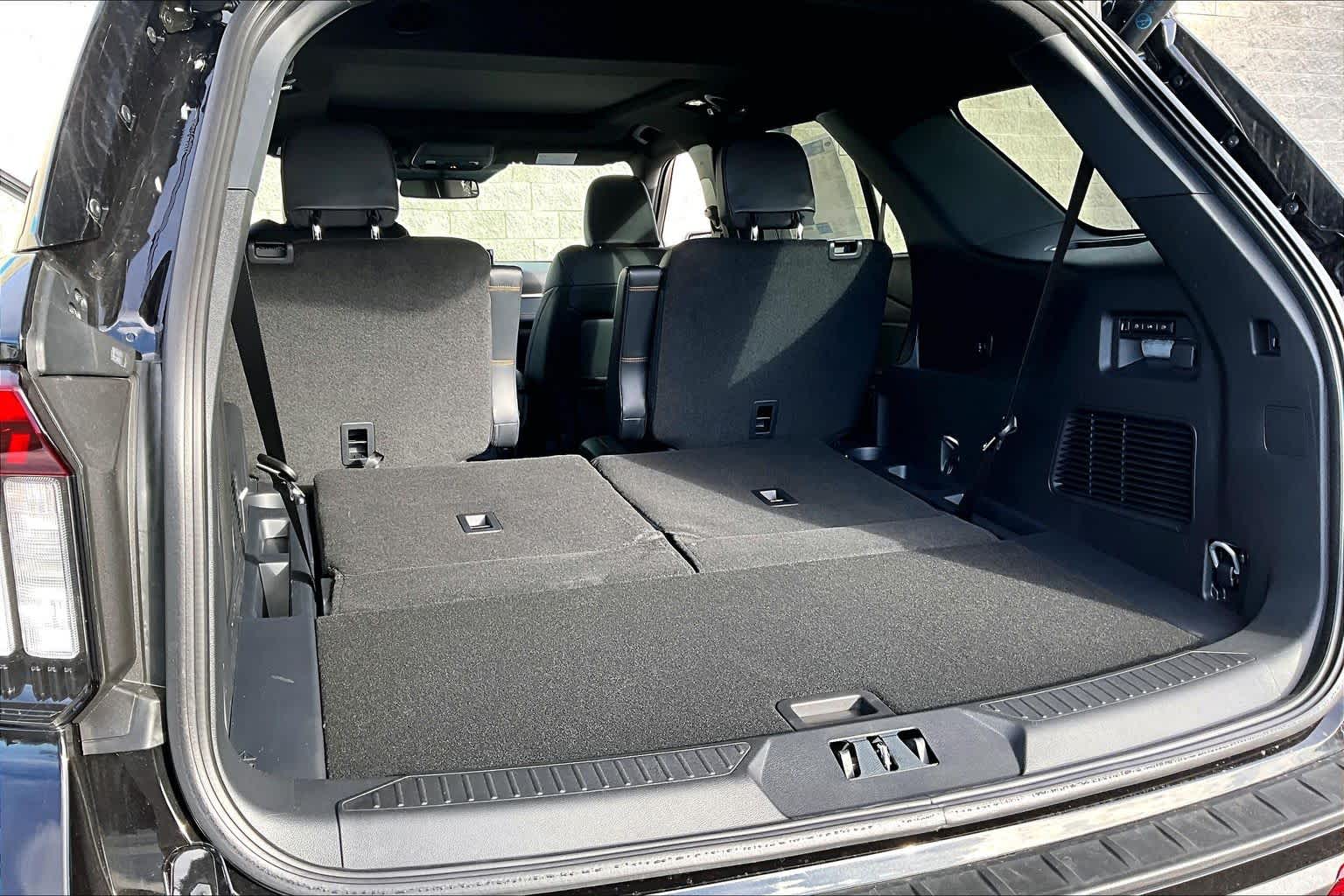 Thumbnail: 2026 Ford Explorer - 19