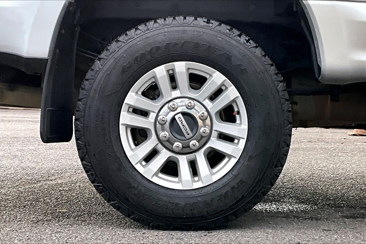 Thumbnail: 2019 Ford F-250 - 36