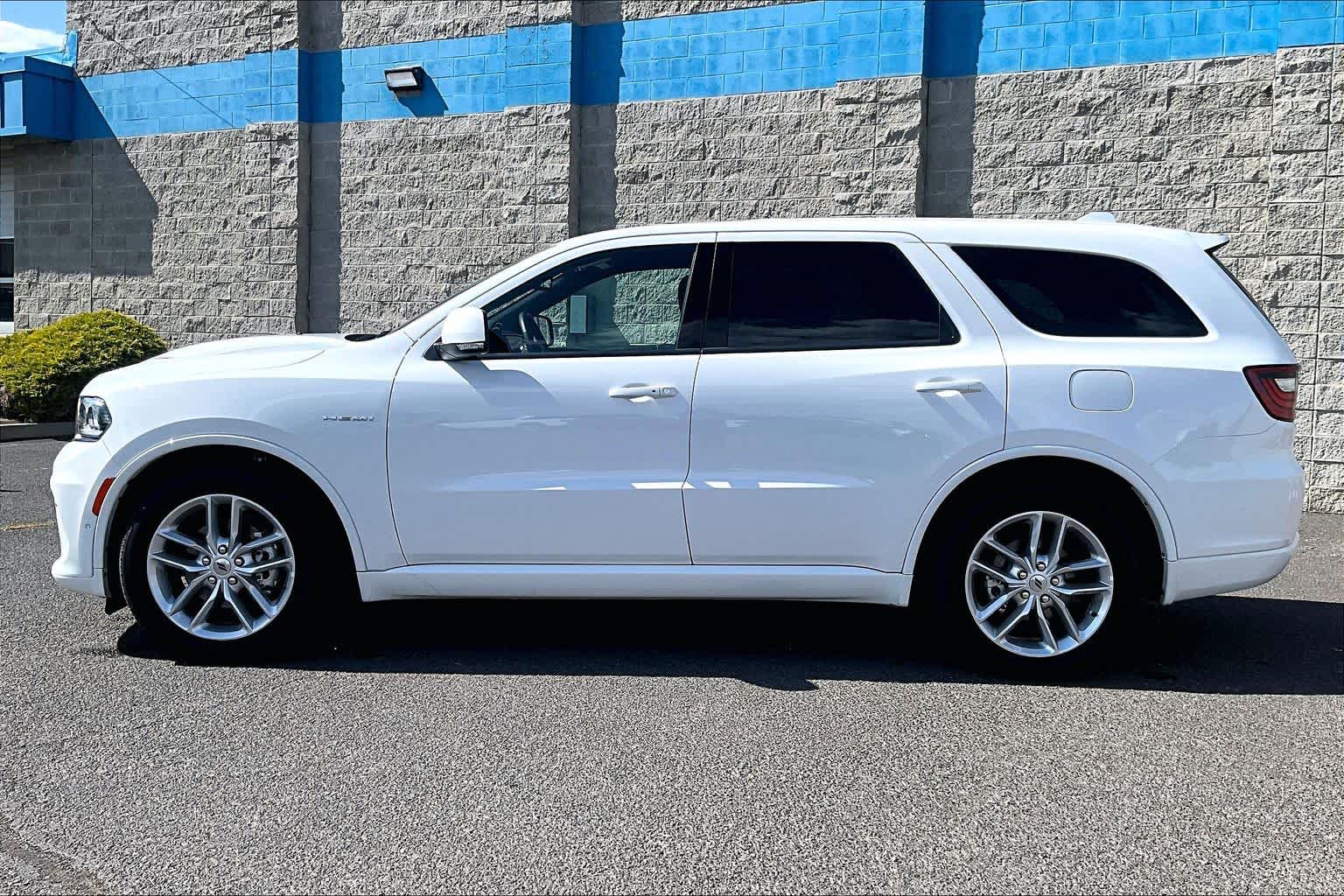 Thumbnail: 2022 Dodge Durango - 3