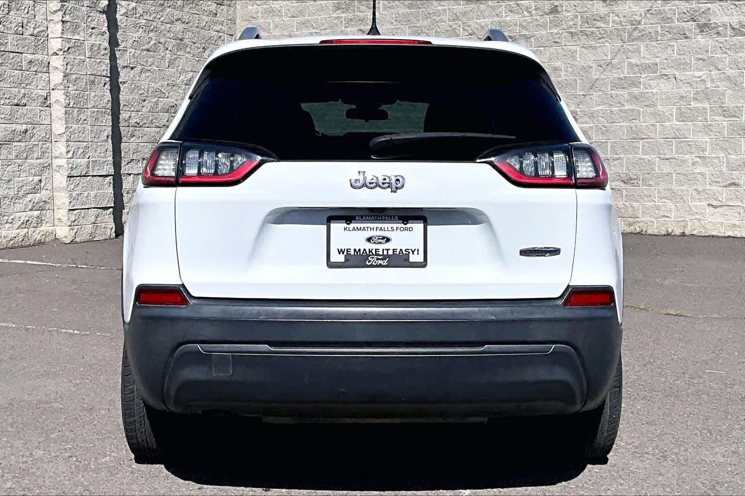 Thumbnail: 2019 Jeep Cherokee - 5