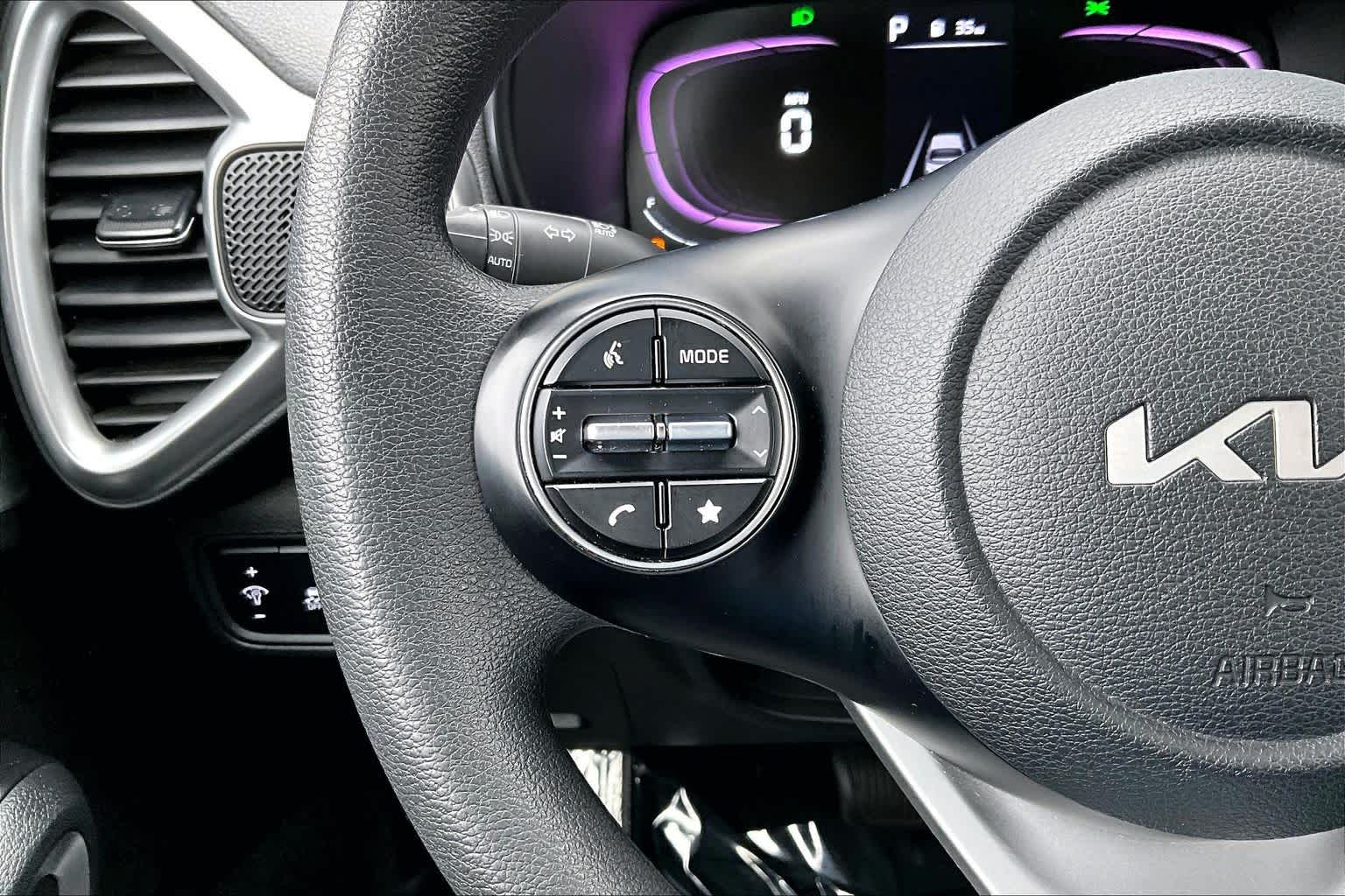 Thumbnail: 2023 Kia Soul - 24