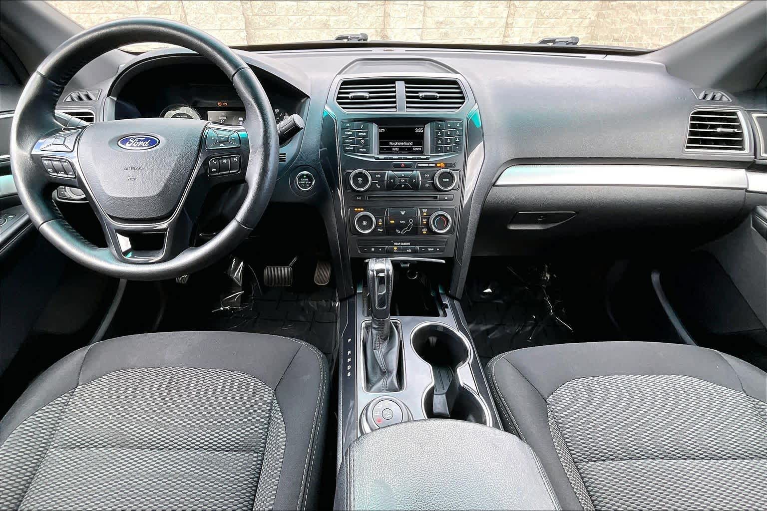 Thumbnail: 2016 Ford Explorer - 10