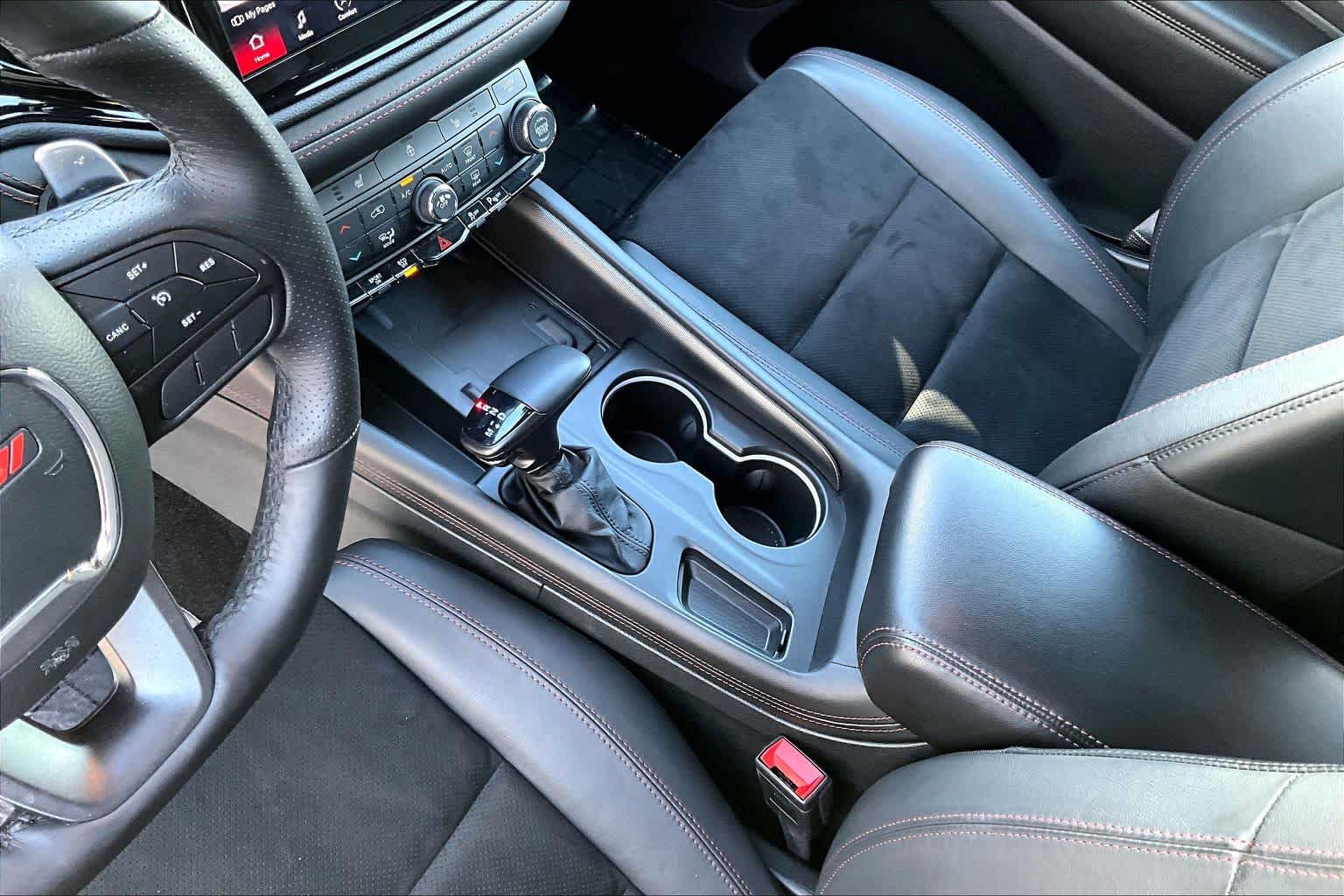 Thumbnail: 2022 Dodge Durango - 16