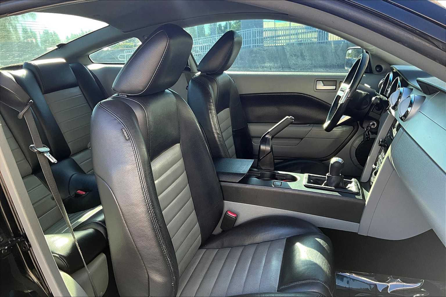 Thumbnail: 2008 Ford Mustang - 11