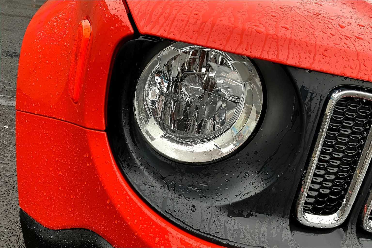 Thumbnail: 2017 Jeep Renegade - 31
