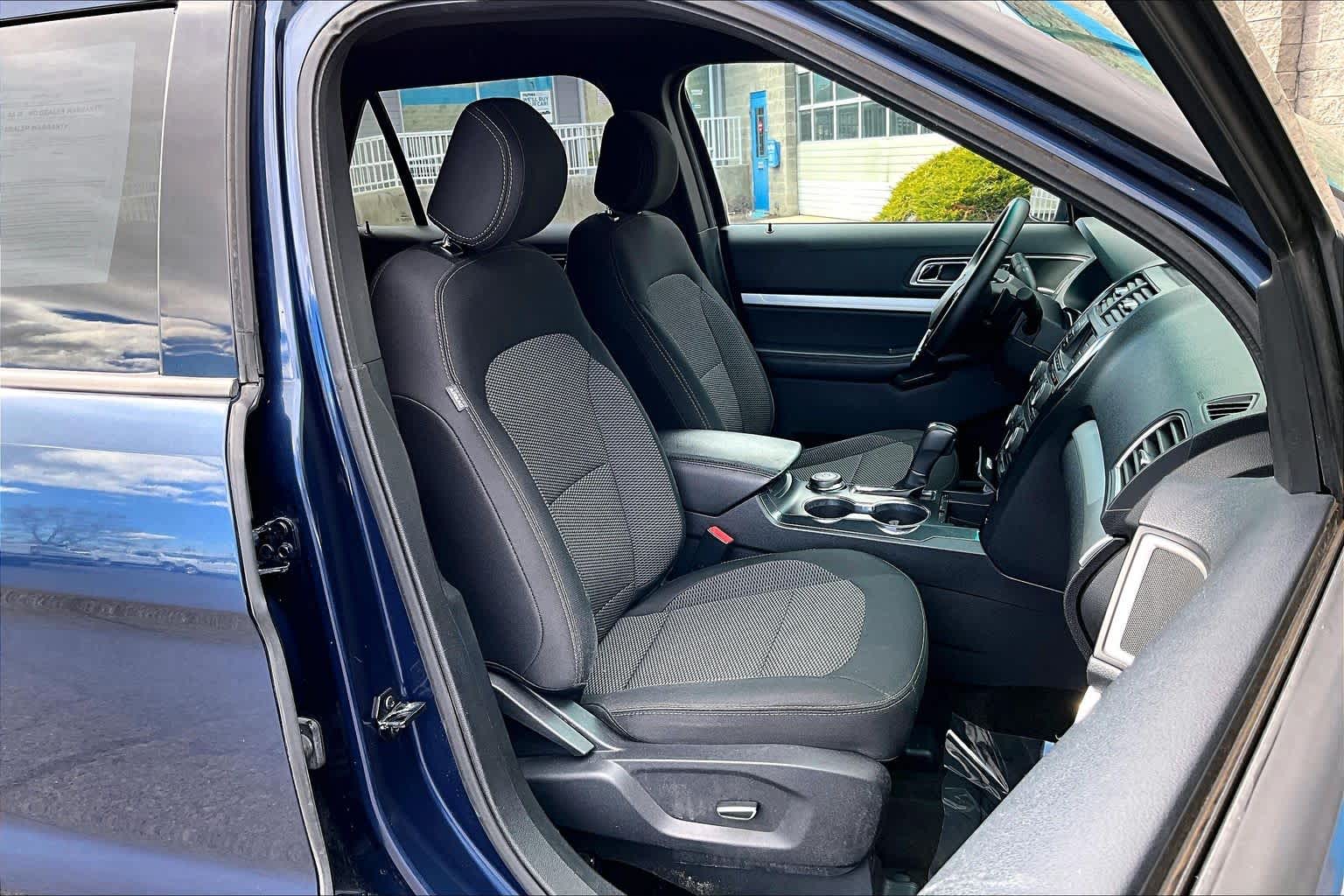 Thumbnail: 2016 Ford Explorer - 13