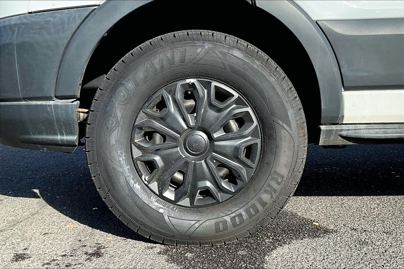 Thumbnail: 2018 Ford Transit Series - 8