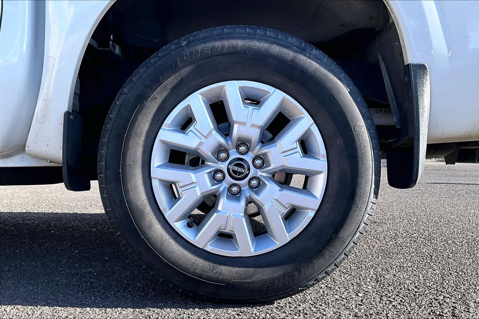 Thumbnail: 2022 Nissan Frontier - 35