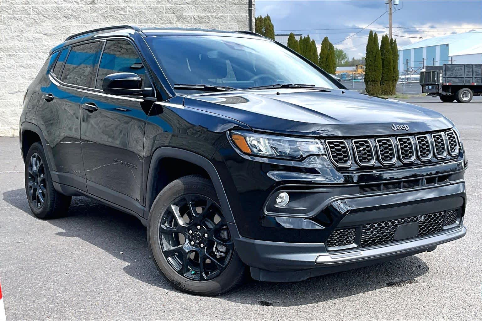 Thumbnail: 2025 Jeep Compass - 21