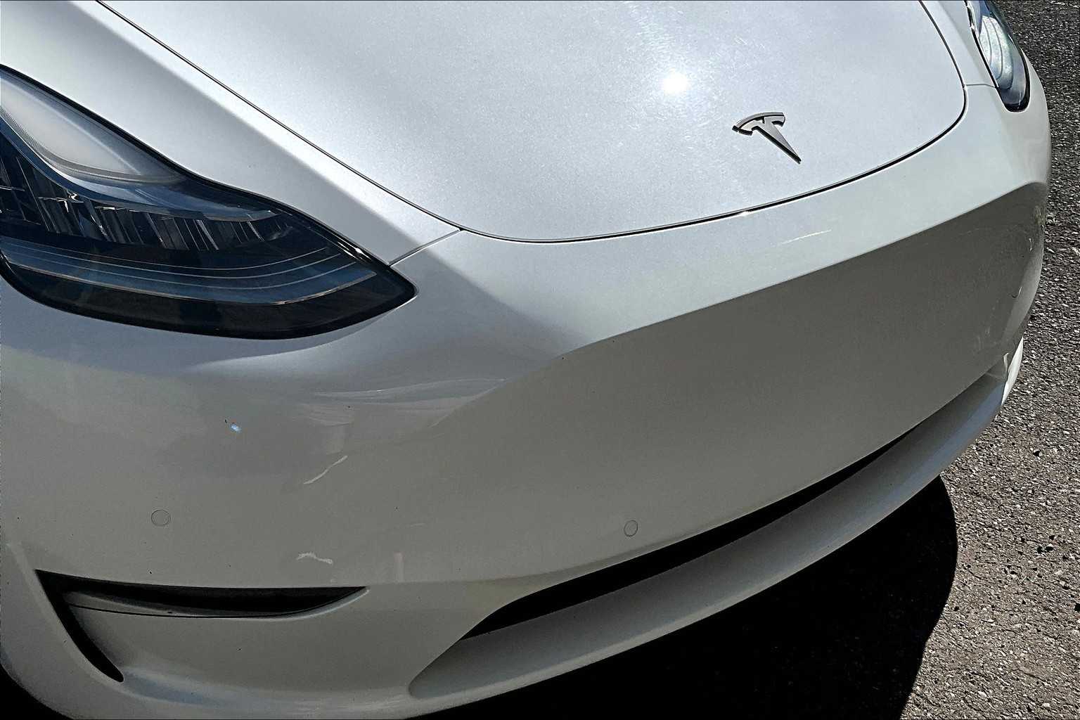 Thumbnail: 2021 Tesla Model Y - 33