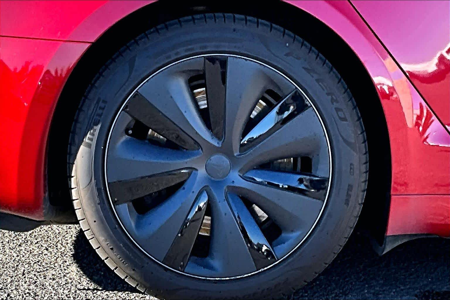 Thumbnail: 2022 Tesla Model S - 36