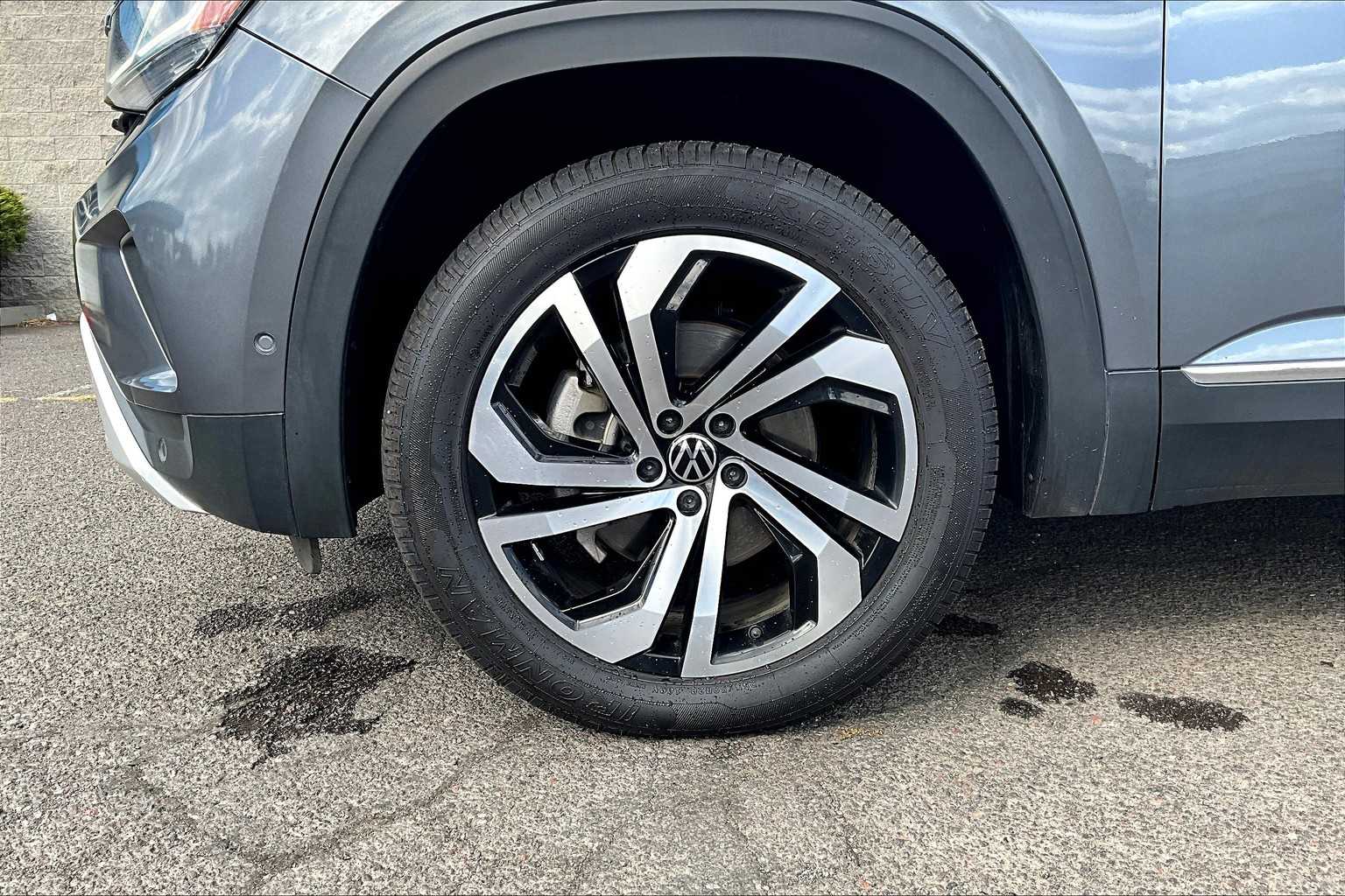 Thumbnail: 2021 Volkswagen Atlas - 8