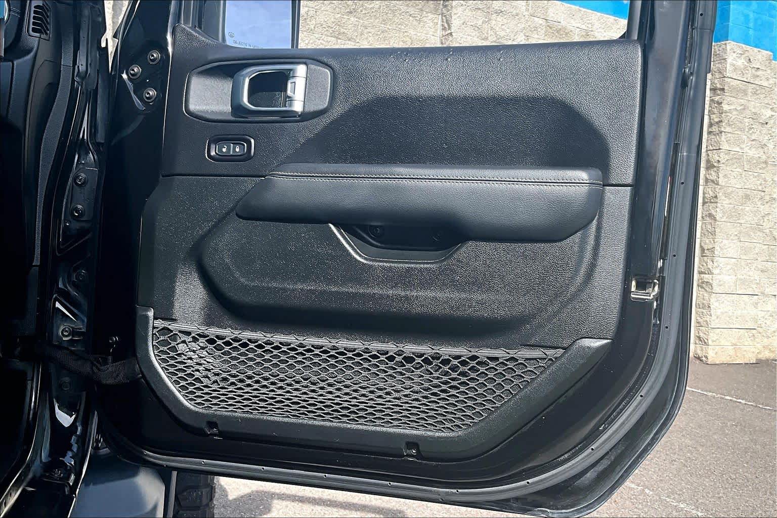 Thumbnail: 2020 Jeep Gladiator - 28