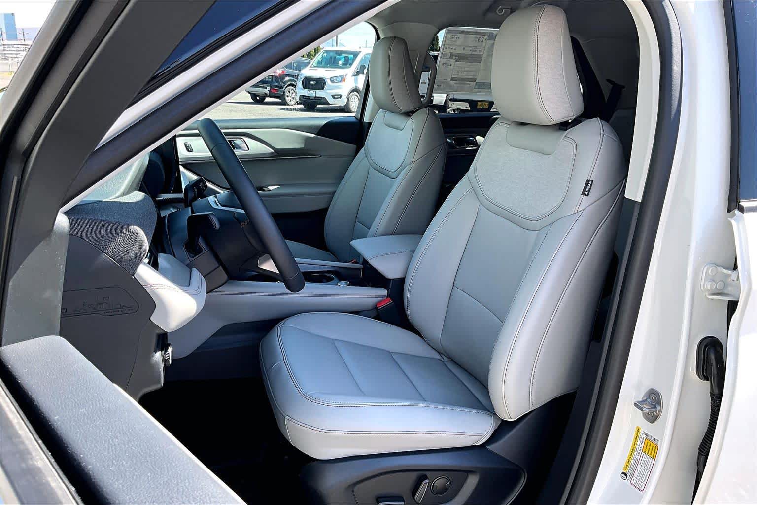 Thumbnail: 2026 Ford Explorer - 11