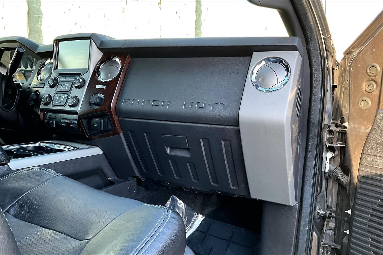 Thumbnail: 2015 Ford F-350 - 23