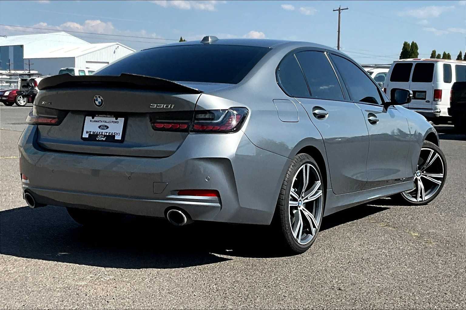 Thumbnail: 2023 BMW 3 Series - 22