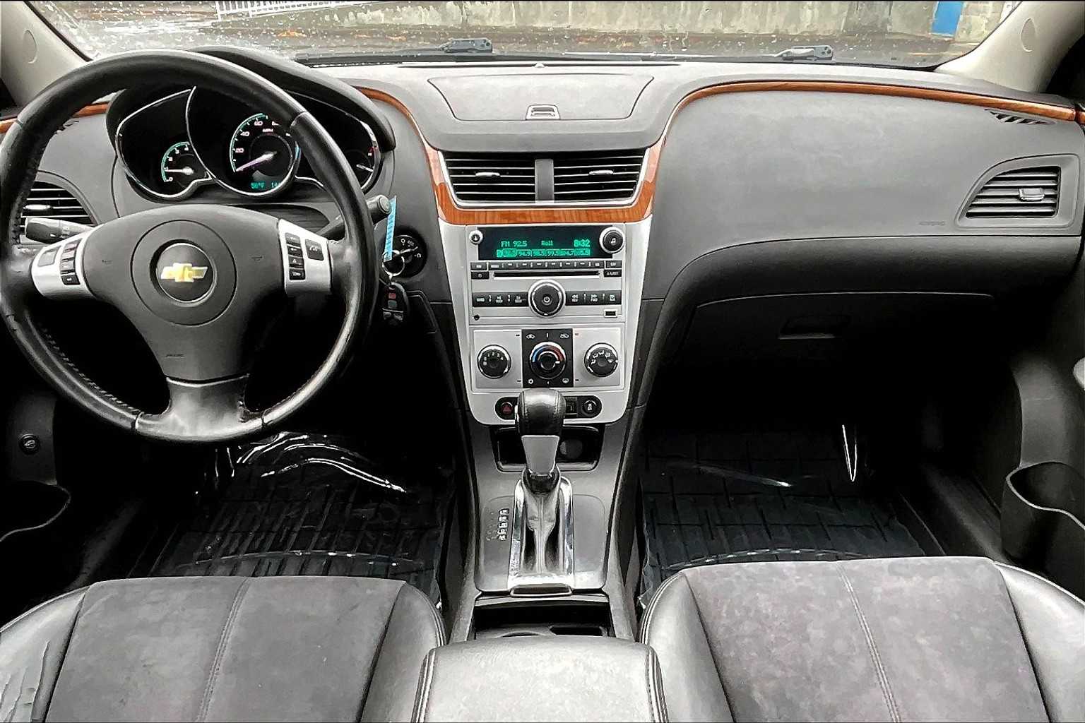 Thumbnail: 2012 Chevrolet Malibu - 10