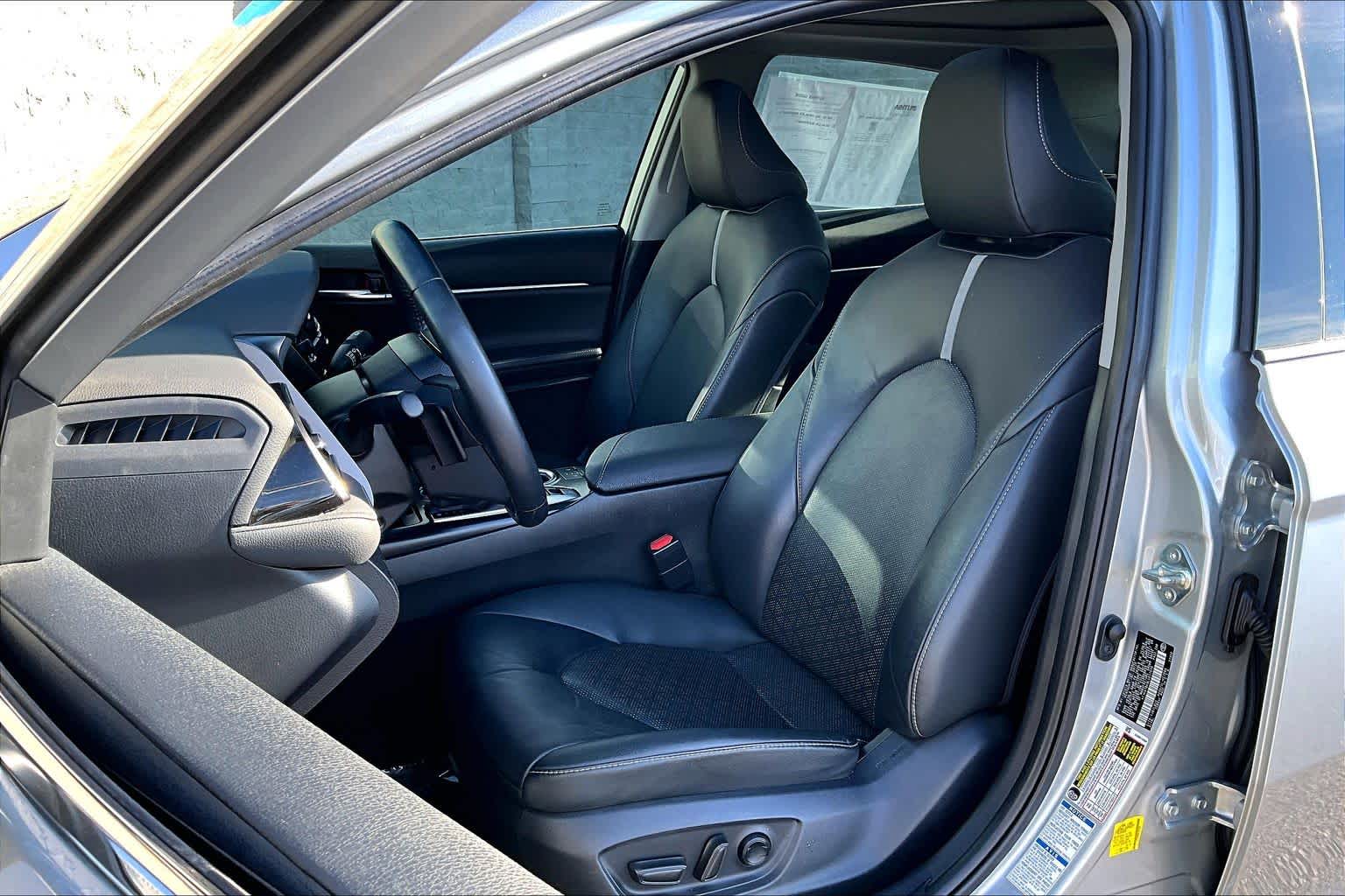 Thumbnail: 2020 Toyota Camry - 11