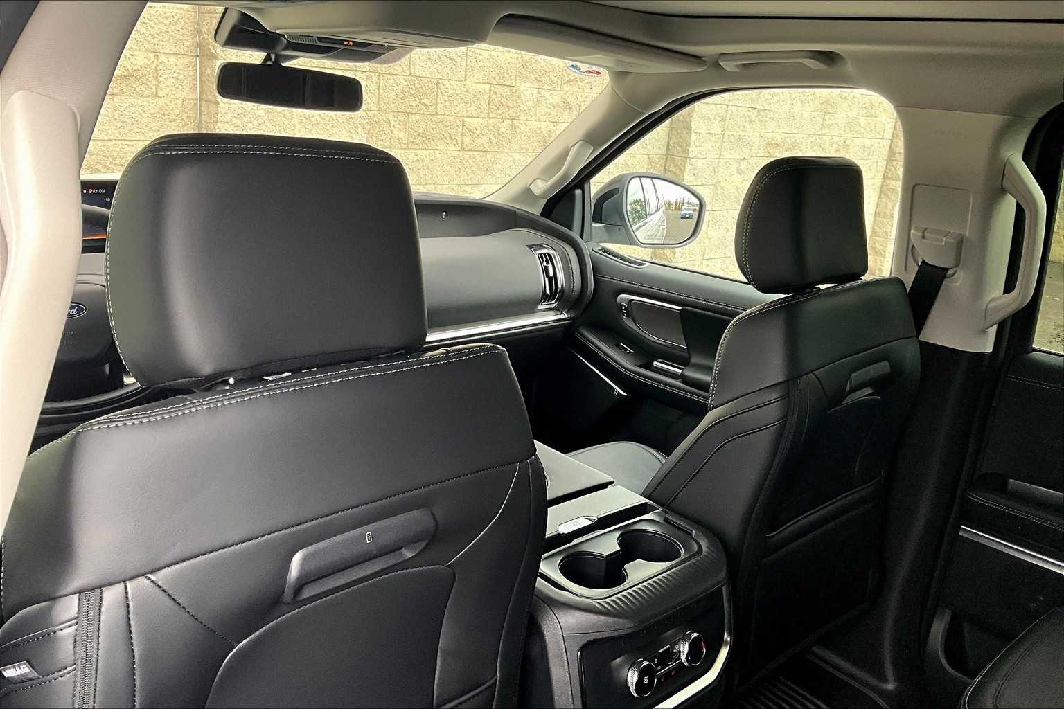 Thumbnail: 2025 Ford Expedition MAX - 12