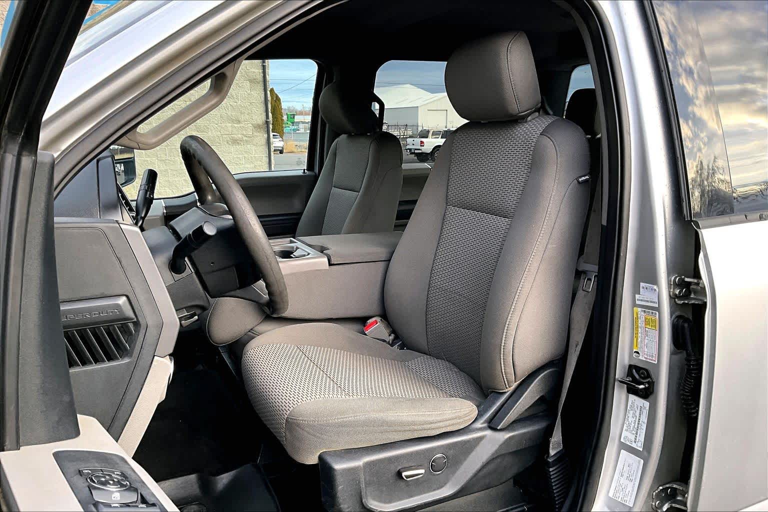 Thumbnail: 2019 Ford F-250 - 11