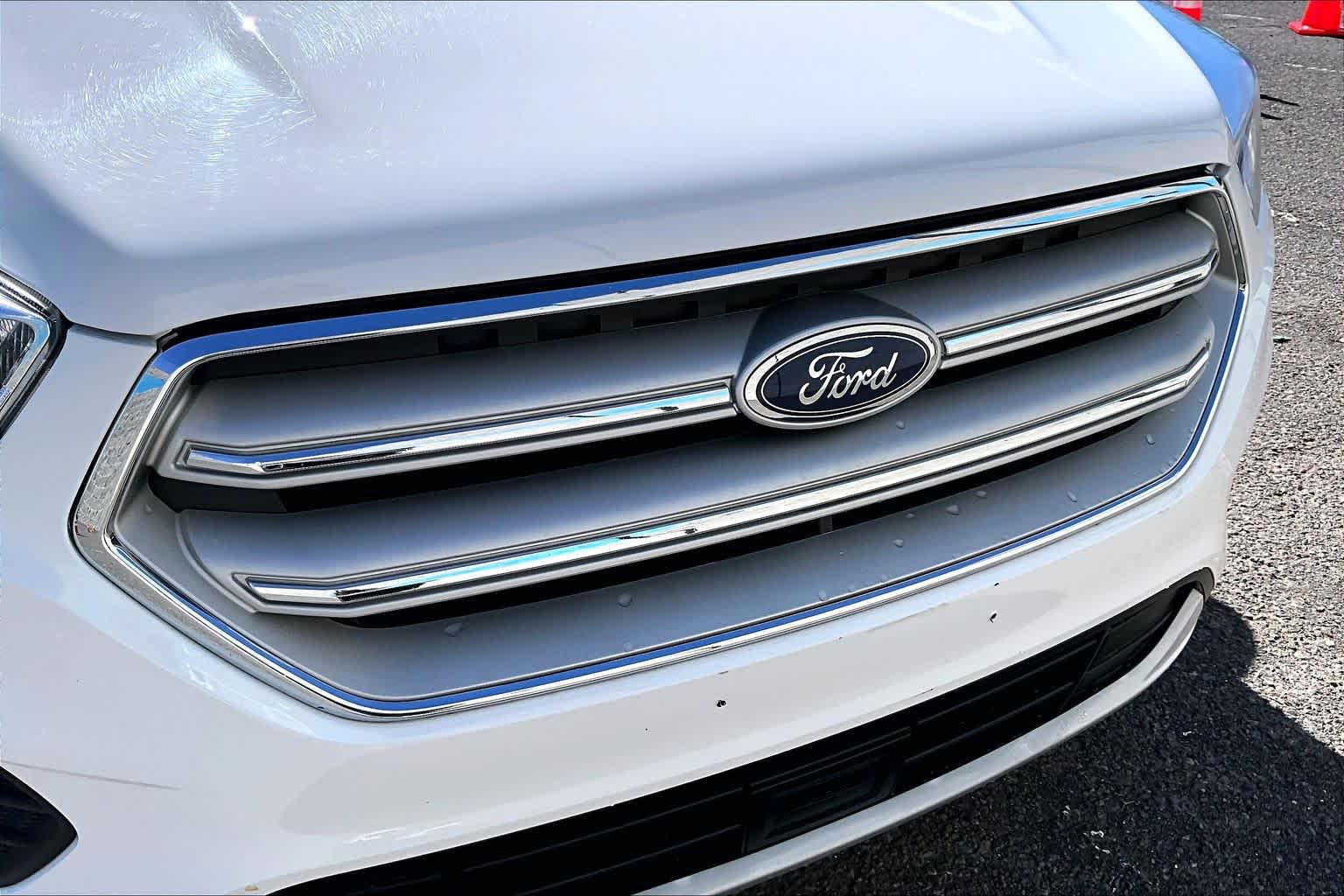 Thumbnail: 2019 Ford Escape - 33