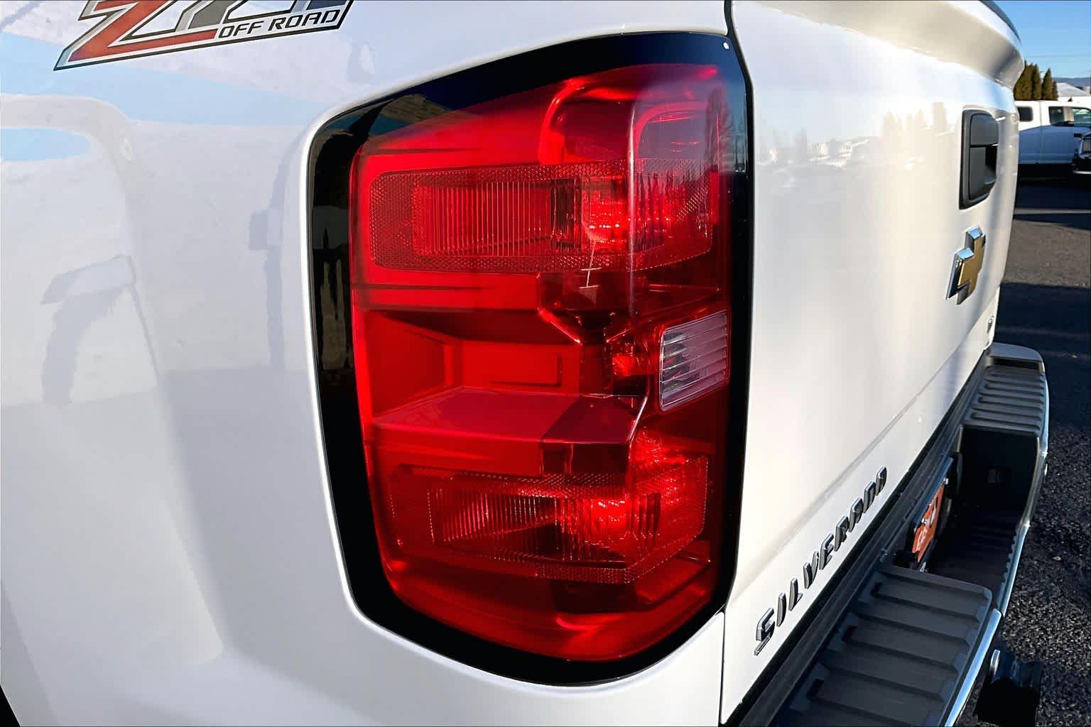 Thumbnail: 2015 Chevrolet Silverado 2500 - 32