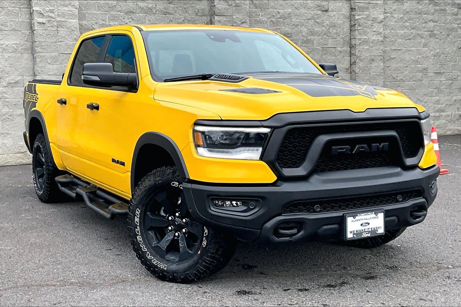 Thumbnail: 2023 RAM 1500 - 21