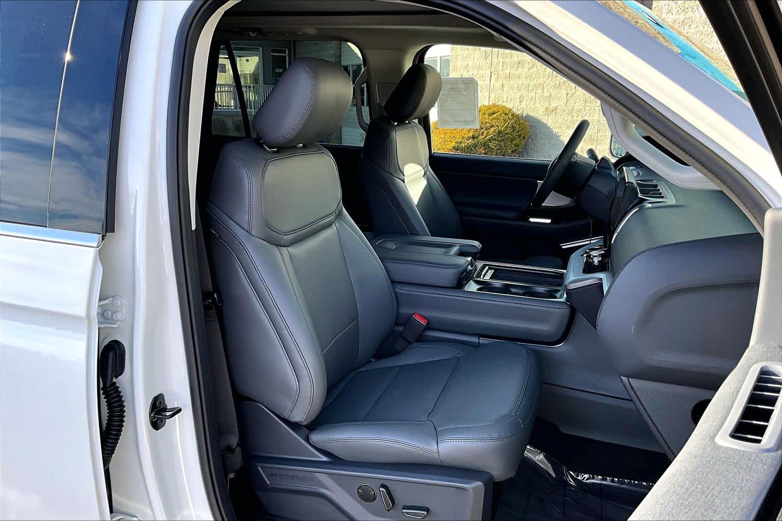 Thumbnail: 2026 Ford Expedition MAX - 14