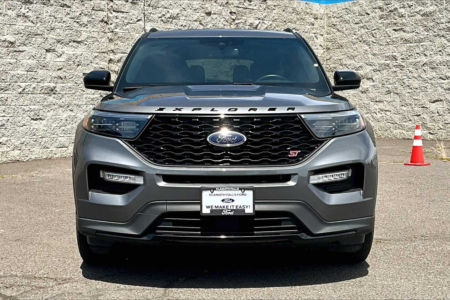 Thumbnail: 2023 Ford Explorer - 6