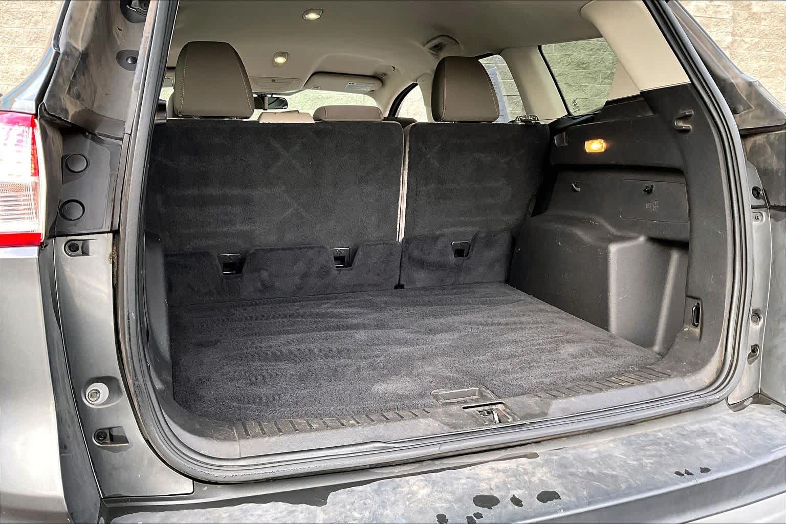 Thumbnail: 2014 Ford Escape - 18