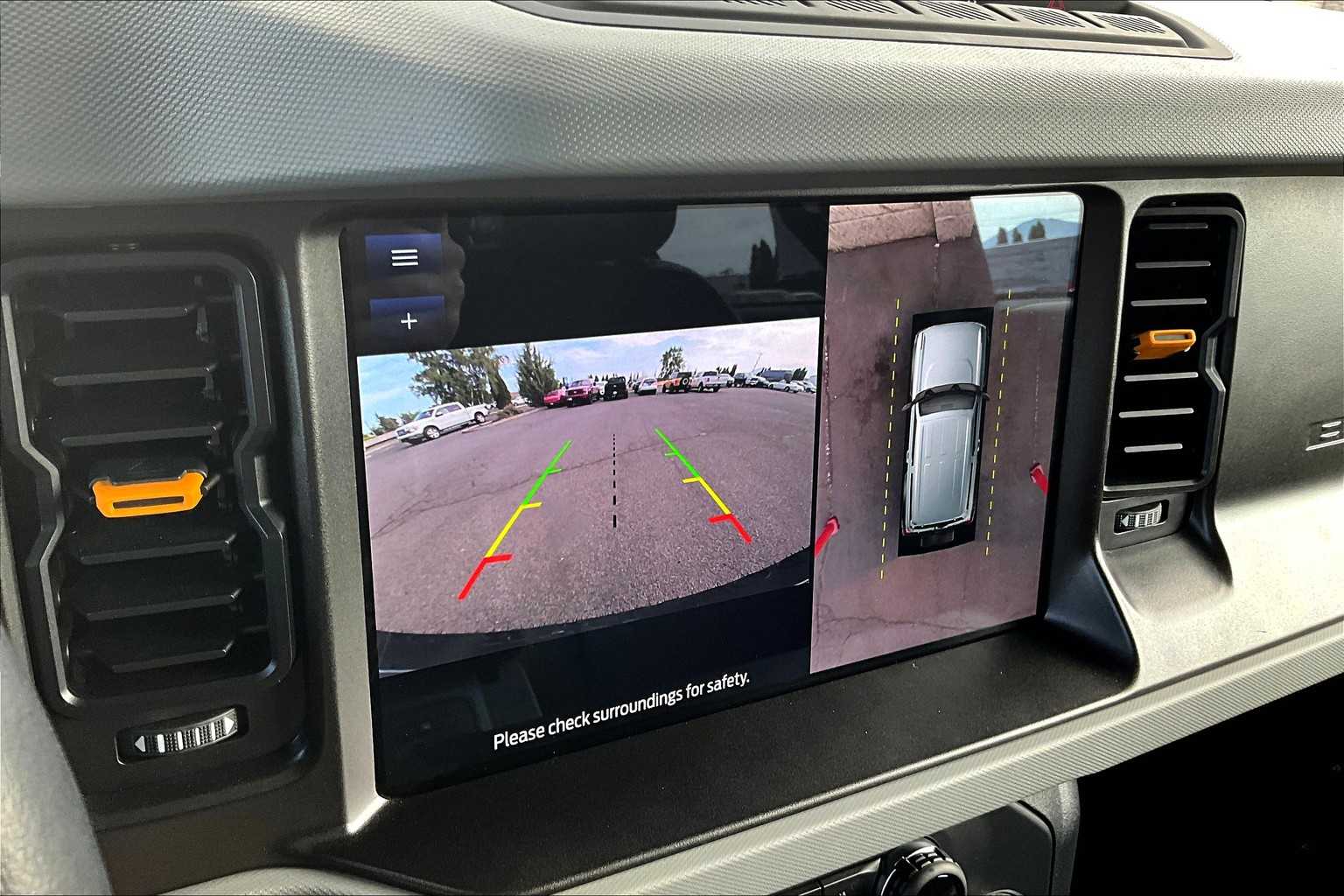 Thumbnail: 2023 Ford Bronco - 26