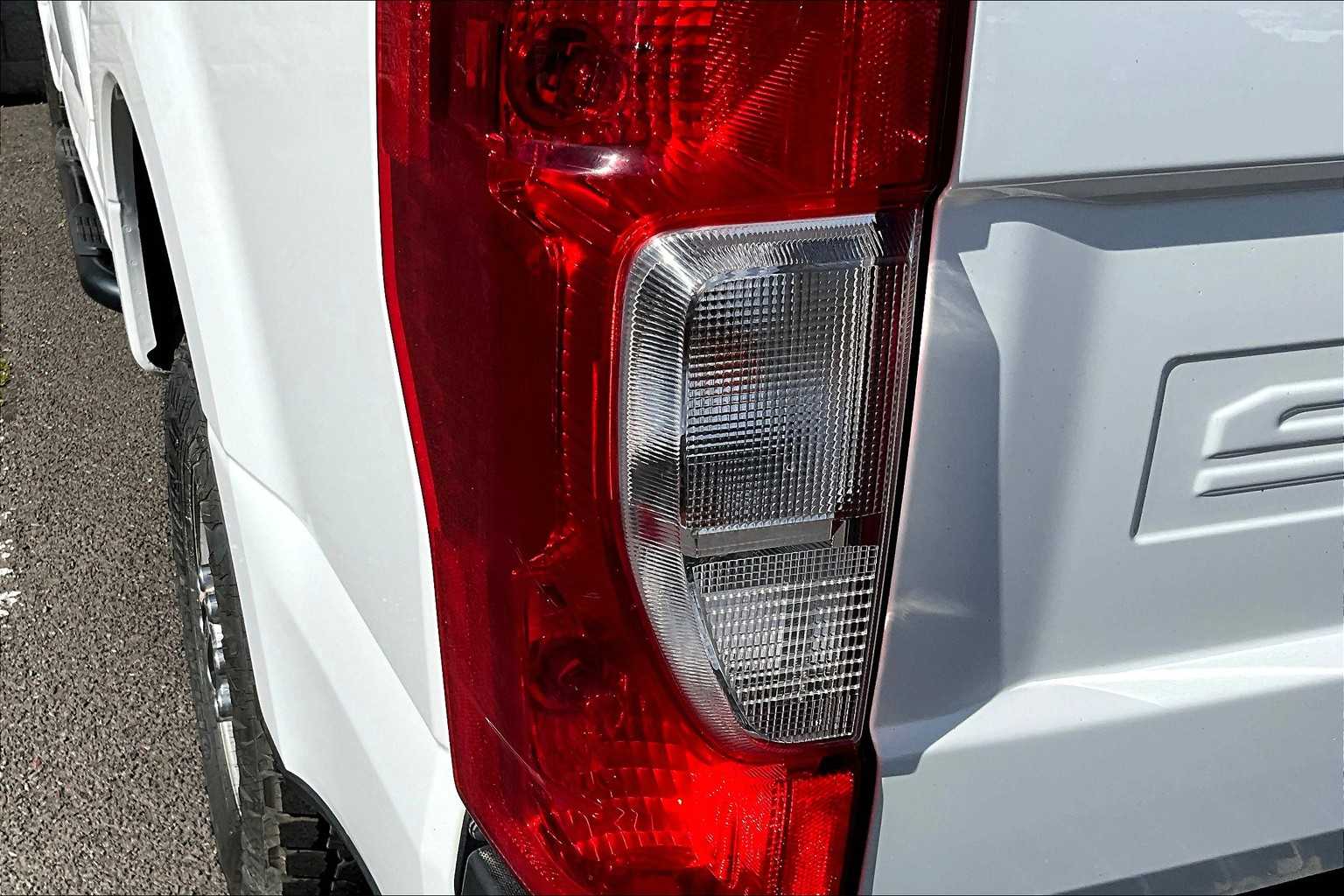 2020 Ford F-250 XL 32