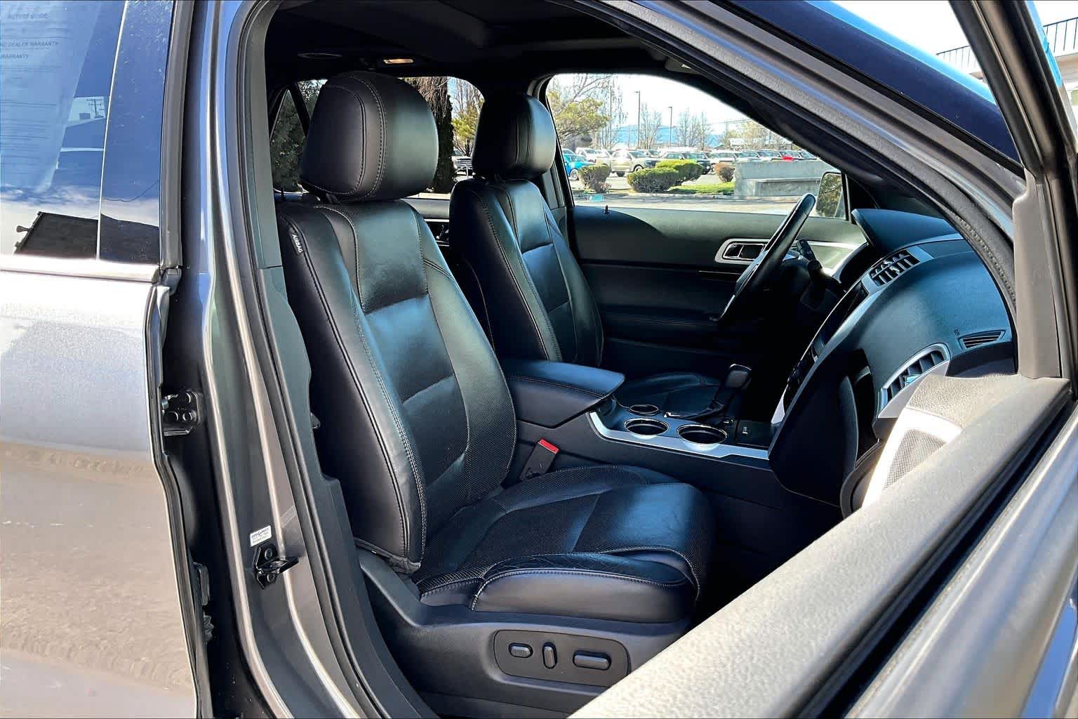 Thumbnail: 2013 Ford Explorer - 13