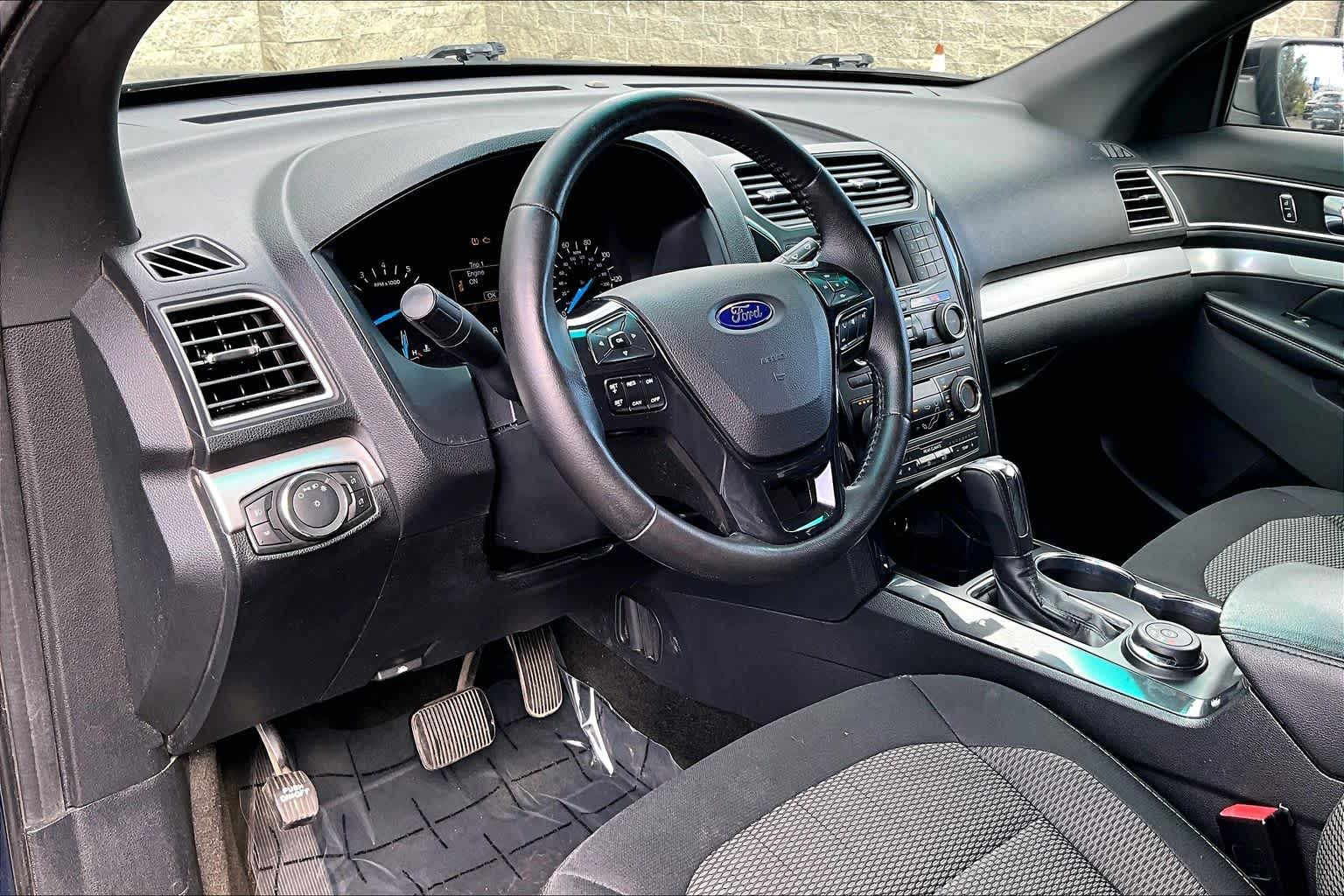 Thumbnail: 2016 Ford Explorer - 2