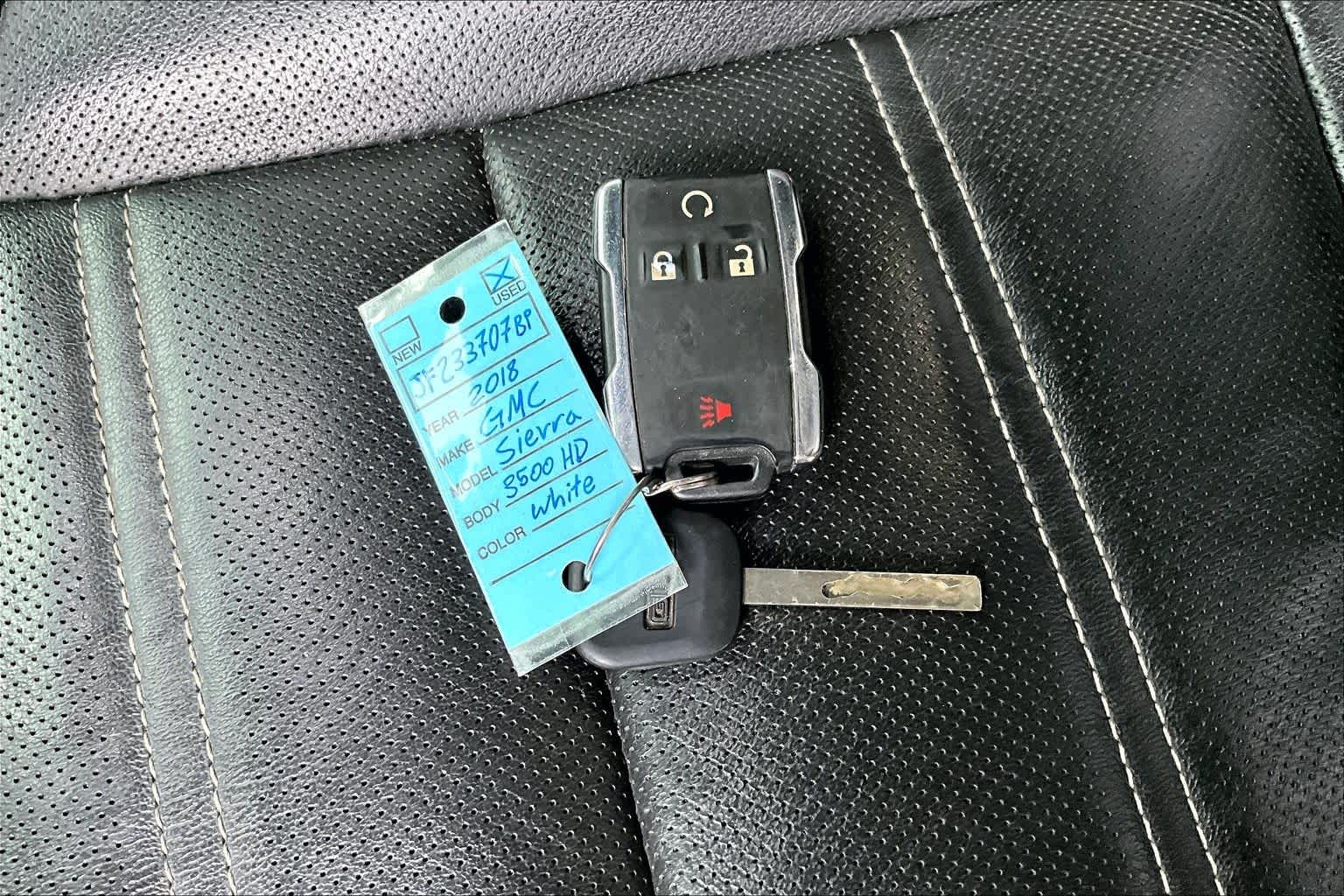 Thumbnail: 2018 GMC Sierra 3500 - 19