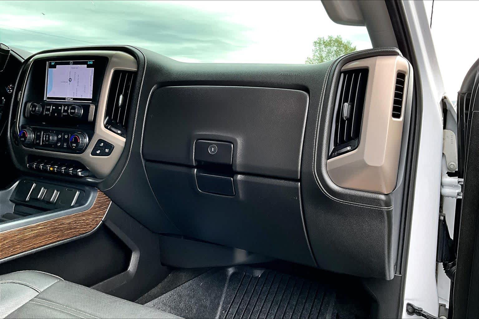 Thumbnail: 2018 GMC Sierra 3500 - 23