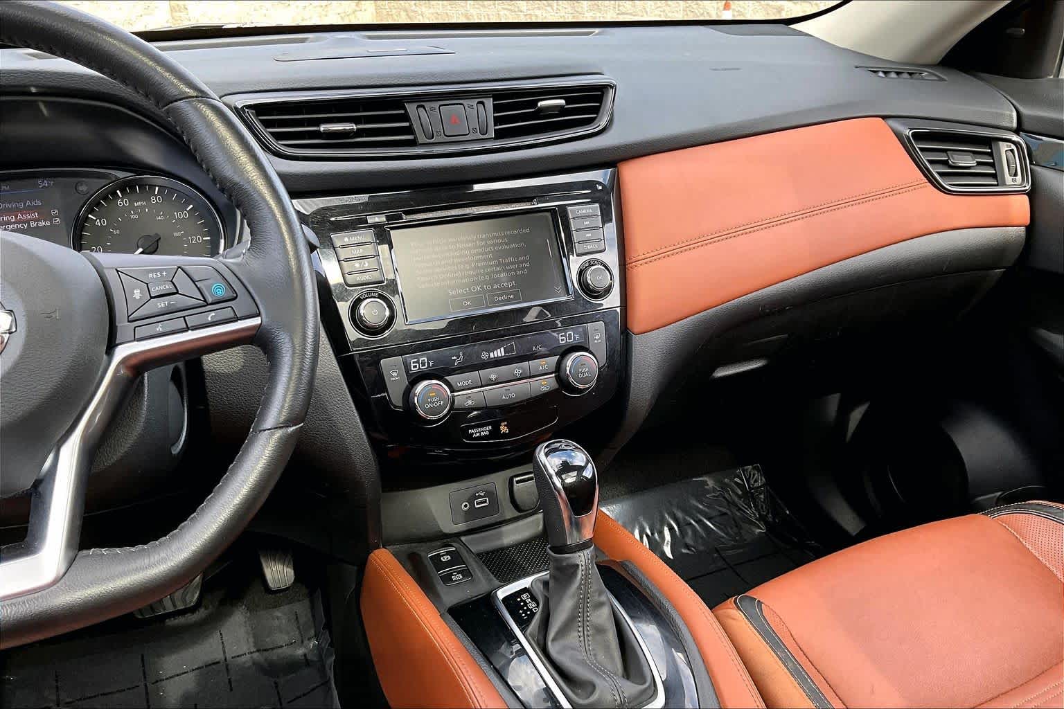 Thumbnail: 2018 Nissan Rogue - 15