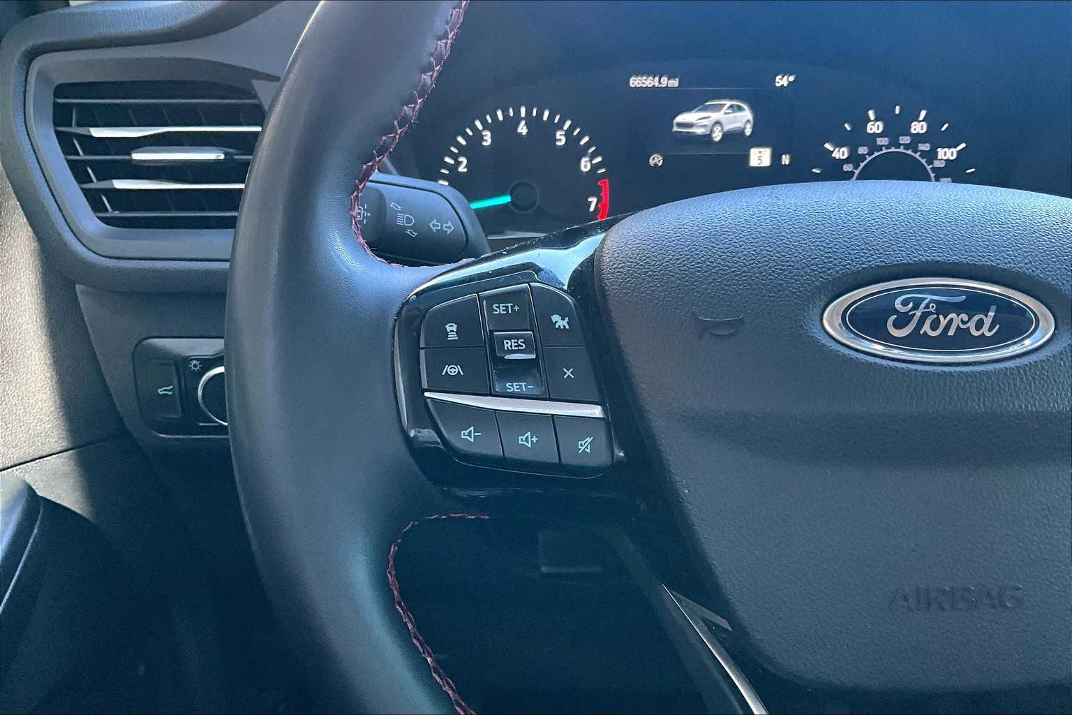 Thumbnail: 2022 Ford Escape - 24