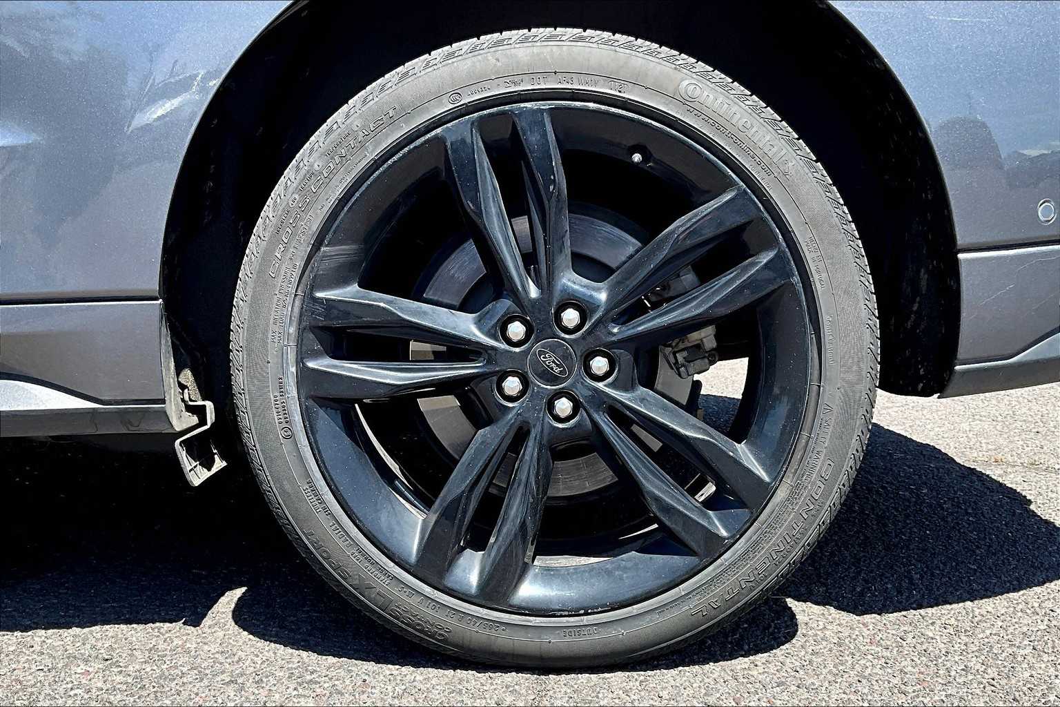 2022 Ford Edge ST 35