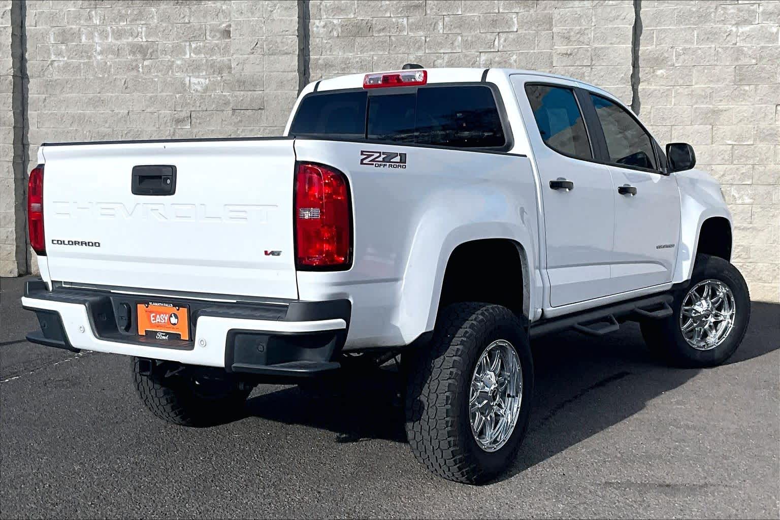 Thumbnail: 2021 Chevrolet Colorado - 22