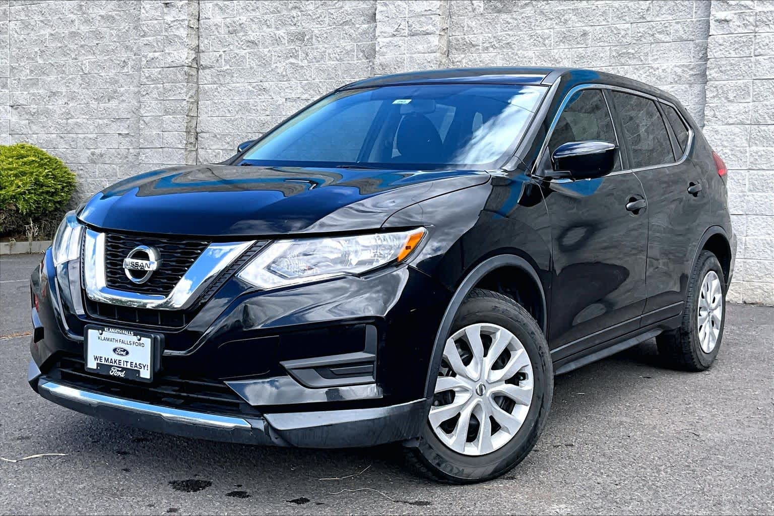 Thumbnail: 2017 Nissan Rogue - 1