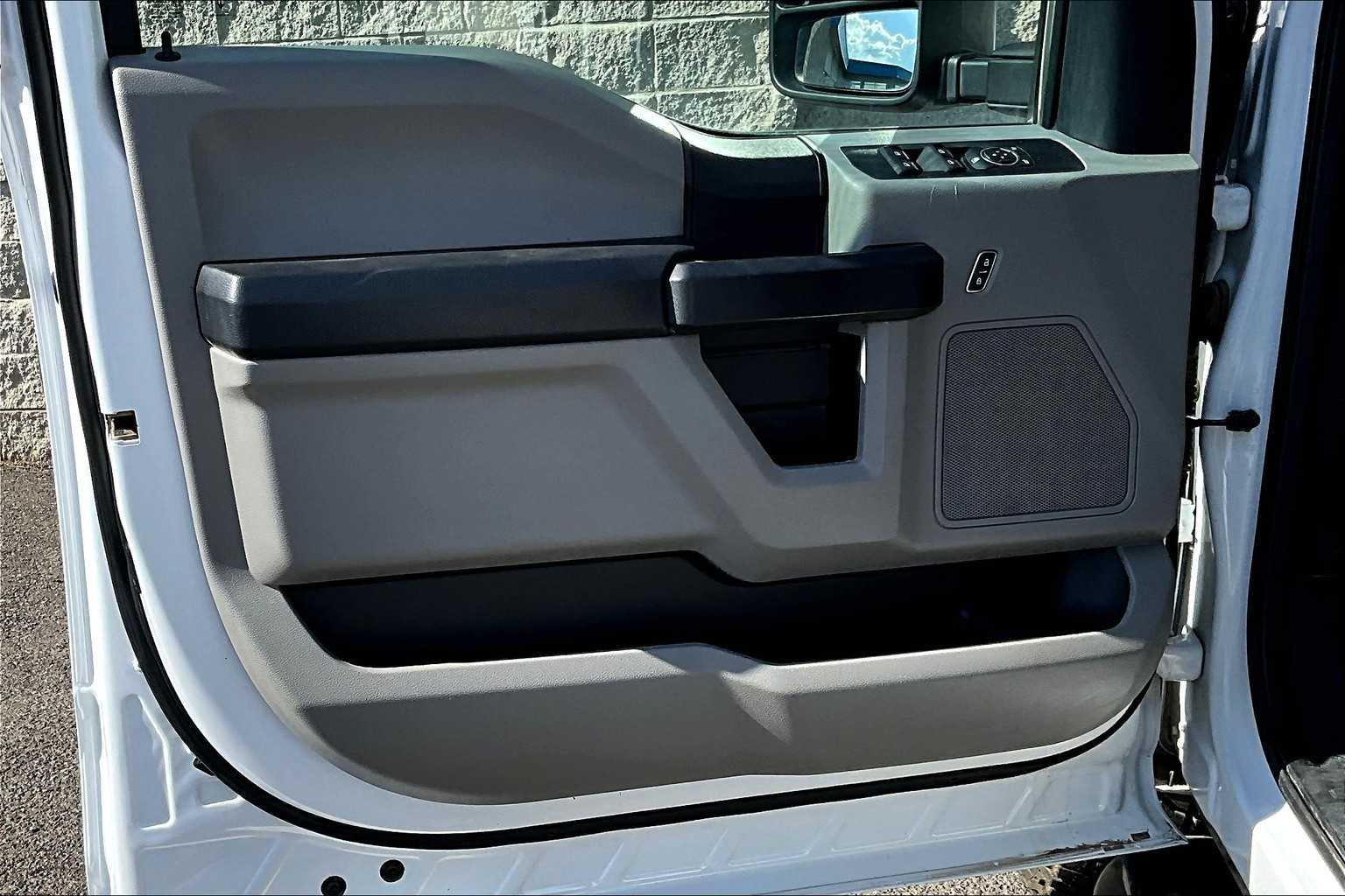 2020 Ford F-250 XL 27