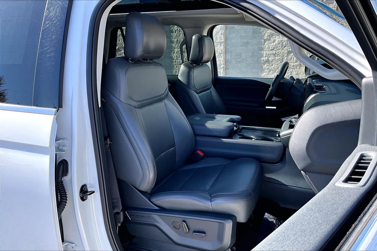 Thumbnail: 2025 Ford Expedition - 13