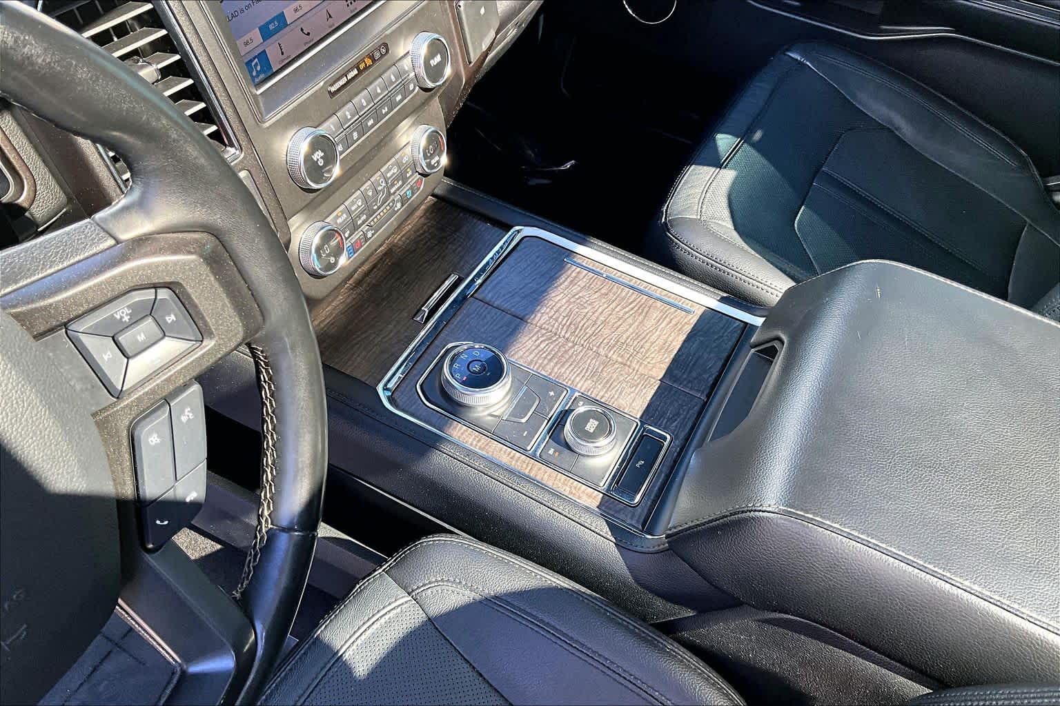 Thumbnail: 2019 Ford Expedition - 16